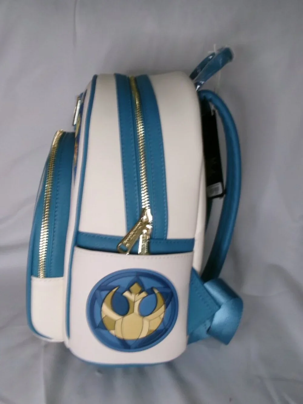 Disney Star Wars R2-D2 Loungefly Backpack with Stained Glass Background - Picture 2 of 6